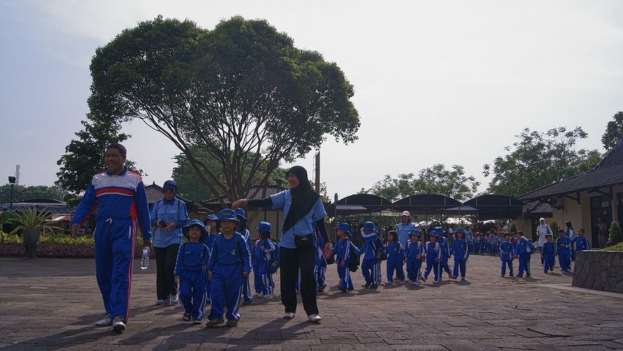 Gugatan Cerai Istri Versus Permohonan Cerai Suami: Jalur Mana yang Berlaku untuk Anda di Pengadilan Agama Indonesia